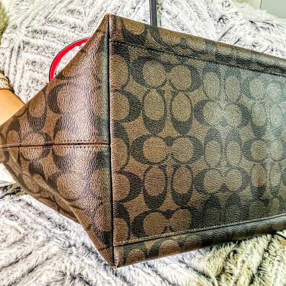 NWOT - COACH STREET ZIP TOTE IN SIGNATURE CANVAS (F34703) - Picture 6 of 9